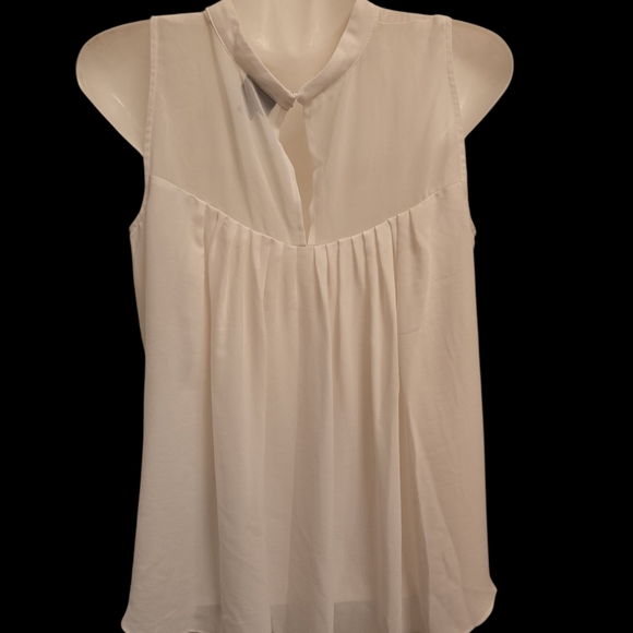 Worthington Cream Sleeveless Blouse - Picture 3 of 4
